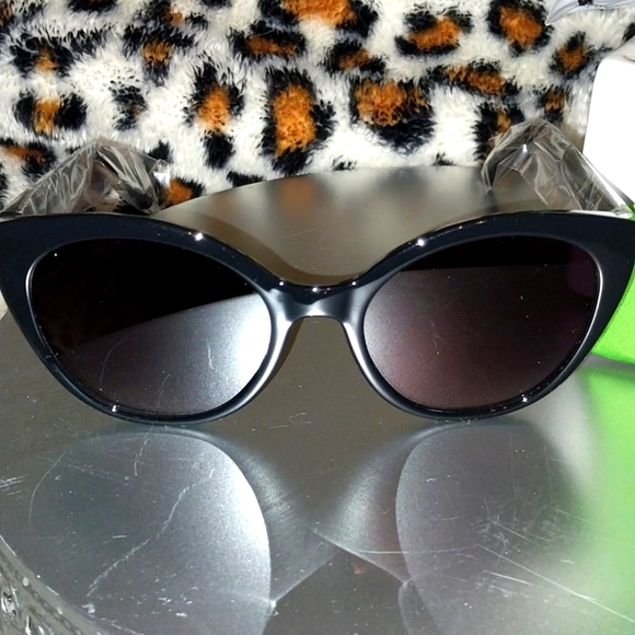 NWT🆕️Kate spade ♠️ "Samantha" sunglasses 👓 - Picture 2 of 12